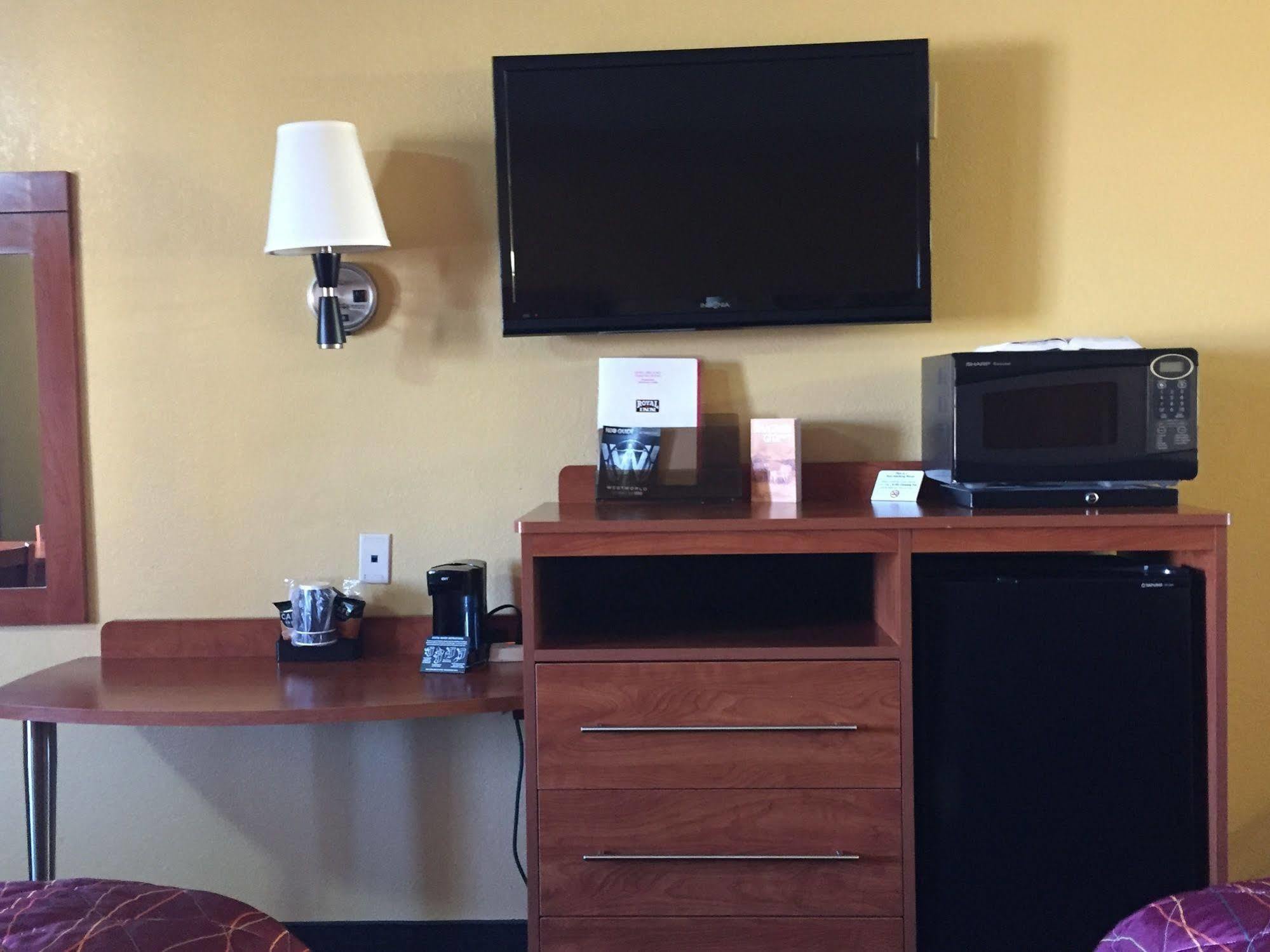 Royal Inn Pearsall Ngoại thất bức ảnh